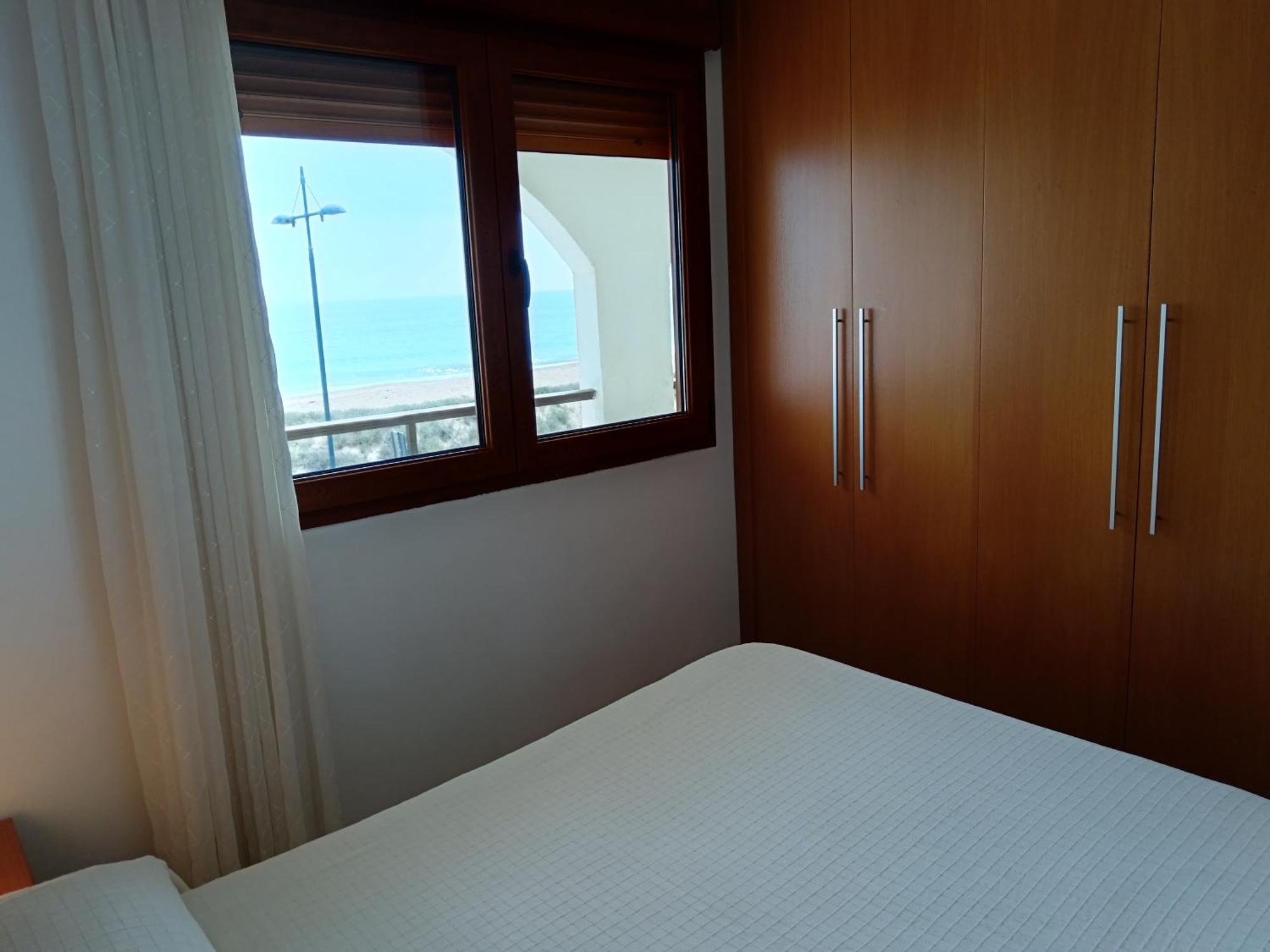Primera Linea De Playa, Ada Benedicto Xiii, Aire Acondicionado, Wifi, Parking Peñíscola الغرفة الصورة